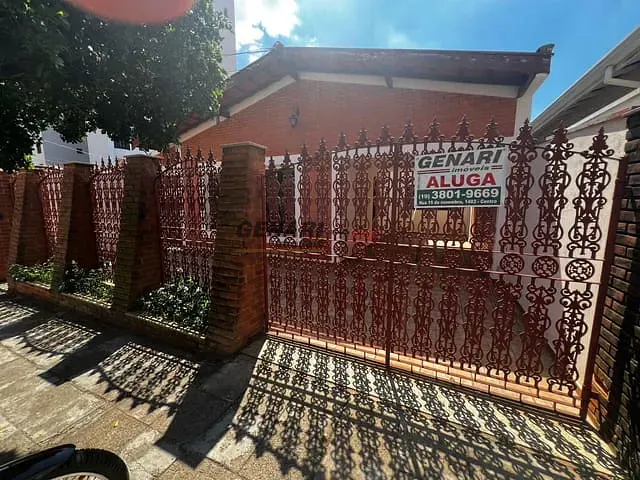 Casa com 60m² 3 quartos e 3 banheiros, para alugar, no bairro Centro em Indaiatuba