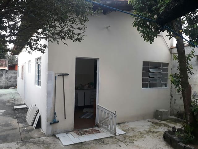 Casa com 250m² 2 quartos e 1 banheiro, à venda, no bairro Conjunto Residencial Araretama em Pindamonhangaba