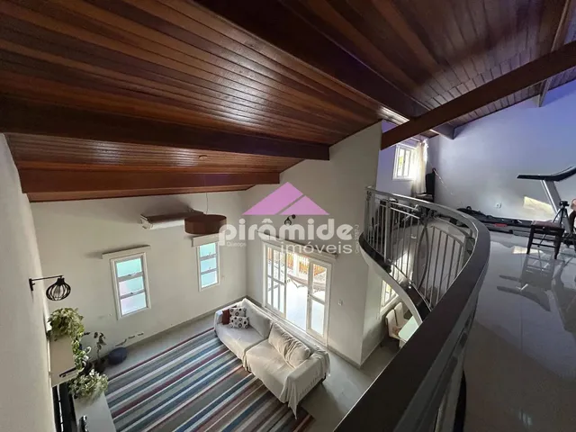 Casa com 1000m² 3 quartos e 4 banheiros, à venda, no bairro Jacareí em Jacareí