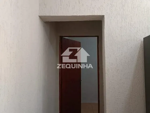 Casa com 80m² 1 quarto e 1 banheiro, para alugar, no bairro Quitauna em Osasco