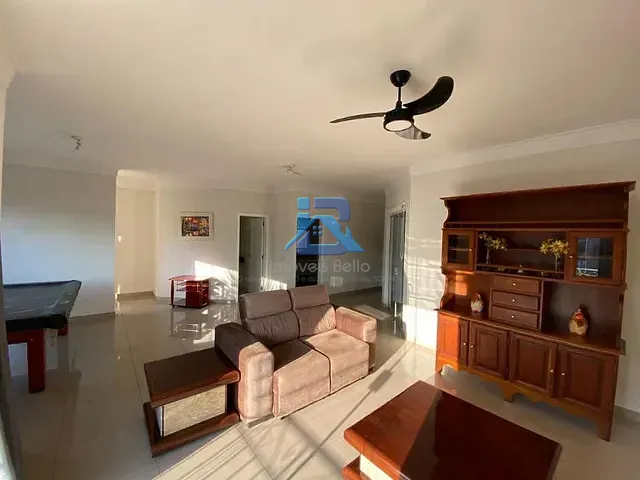 Casa com 300m² 3 quartos e 3 banheiros, para alugar, no bairro Residencial Fazenda Serrinha em Itatiba