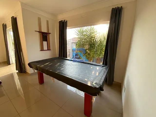 Casa com 300m² 3 quartos e 3 banheiros, para alugar, no bairro Residencial Fazenda Serrinha em Itatiba