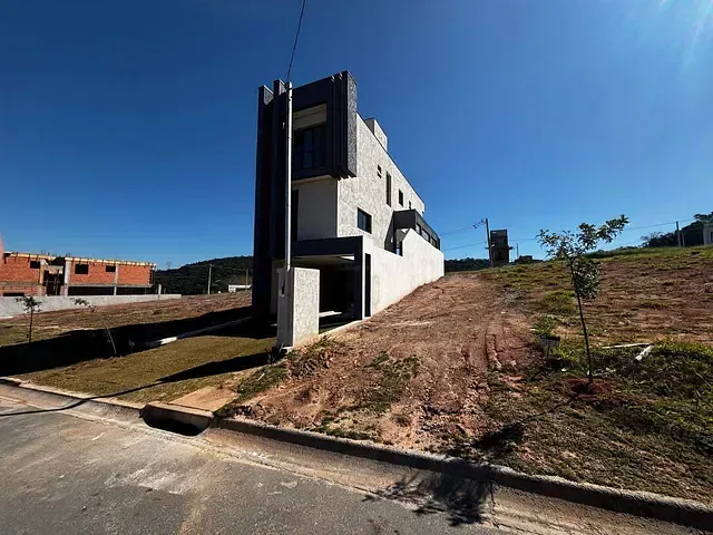 Casa com 125m² 3 quartos e 3 banheiros, à venda, no bairro Jardim Atalaia em Cotia