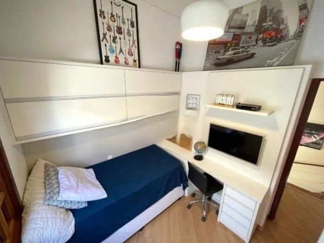 Casa com 270m² 3 quartos e 1 banheiro, à venda, no bairro Urbanova em São José dos Campos