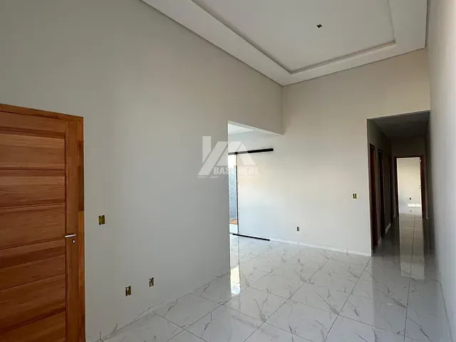 Casa com 120m² 3 quartos e 1 banheiro, à venda, no bairro Cará-cará em Ponta Grossa