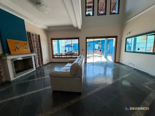 Casa 4 quartos e 5 banheiros, à venda, no bairro Maitinga em Bertioga