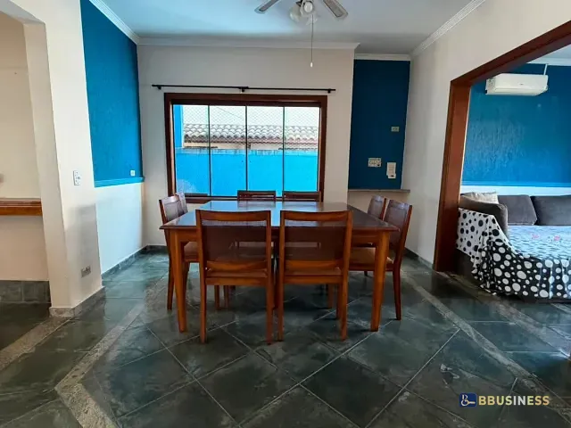 Casa 4 quartos e 5 banheiros, à venda, no bairro Maitinga em Bertioga