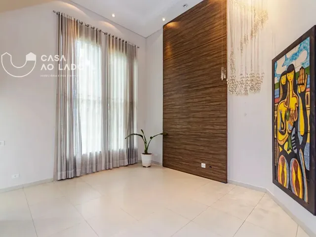 Casa com 273m² 3 quartos e 5 banheiros, à venda, no bairro Campo Comprido em Curitiba