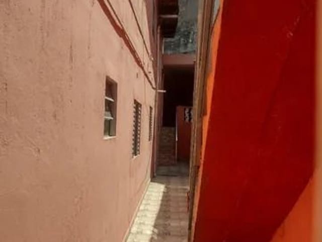 Casa com 150m² 4 quartos e 5 banheiros, à venda, no bairro Cidade Intercap em Taboão da Serra