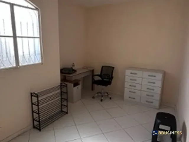 Casa 2 quartos e 2 banheiros, para alugar, no bairro Centro em Campos dos Goytacazes