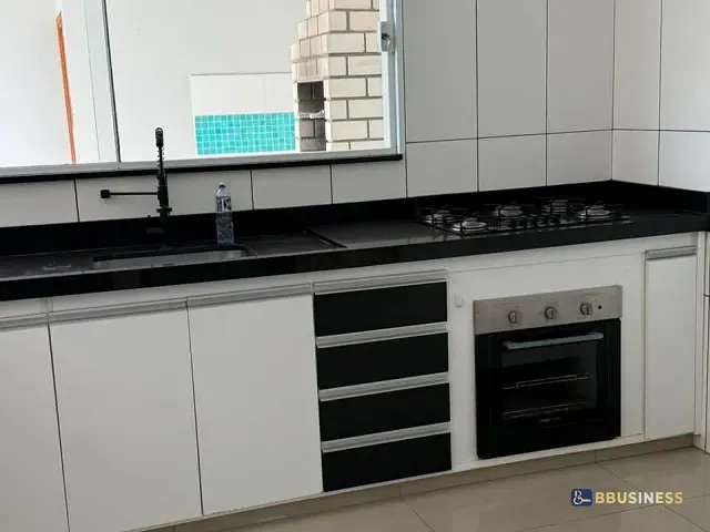 Casa 4 quartos e 5 banheiros, para alugar, no bairro Swiss Park em Campinas