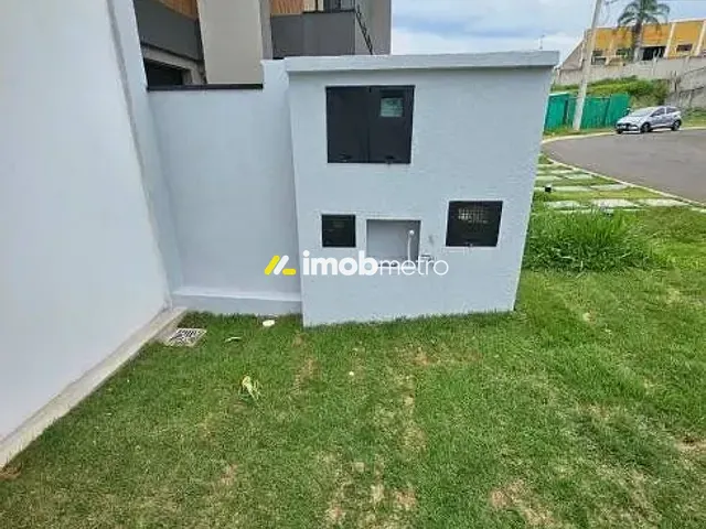 Casa com 260m² 4 quartos e 6 banheiros, à venda, no bairro Parque Rural Fazenda Santa Cândida em Campinas