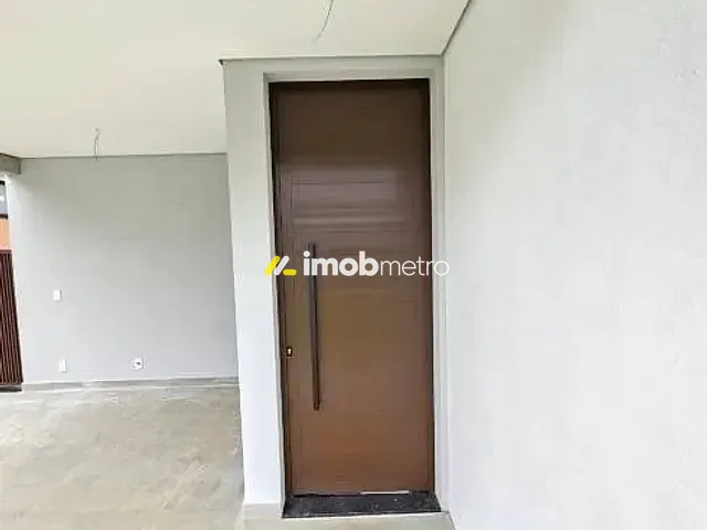 Casa com 260m² 4 quartos e 6 banheiros, à venda, no bairro Parque Rural Fazenda Santa Cândida em Campinas