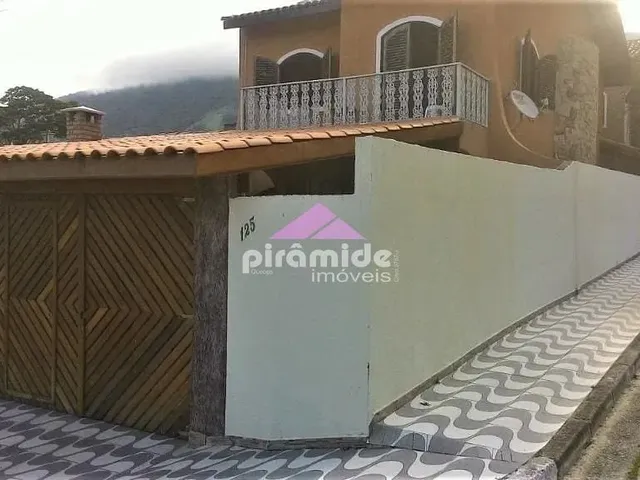 Casa com 170m² 3 quartos e 2 banheiros, à venda, no bairro São Francisco da Praia em São Sebastião