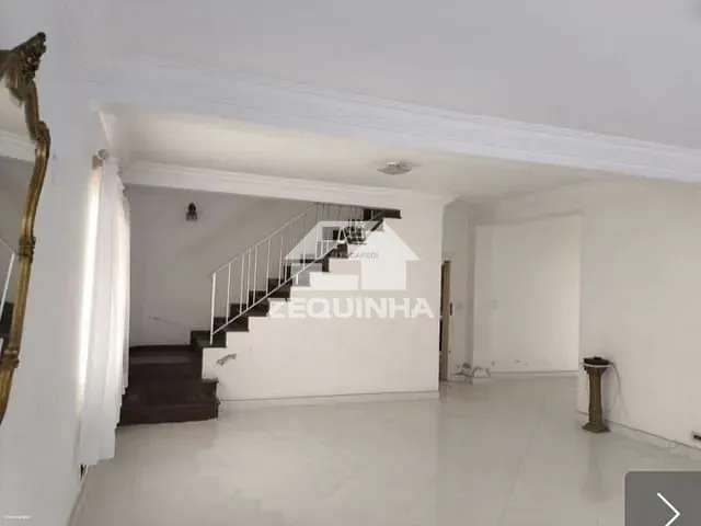Casa com 420m² 6 quartos e 4 banheiros, à venda, no bairro Centro em Osasco