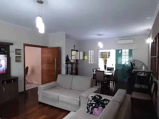 Casa com 260m² 3 quartos e 1 banheiro, à venda, no bairro Parque João de Vasconcelos em Sumaré