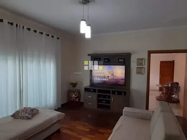 Casa com 260m² 3 quartos e 1 banheiro, à venda, no bairro Parque João de Vasconcelos em Sumaré