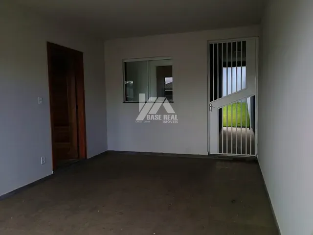 Casa com 200m² 3 quartos e 1 banheiro, à venda, no bairro Contorno em Ponta Grossa