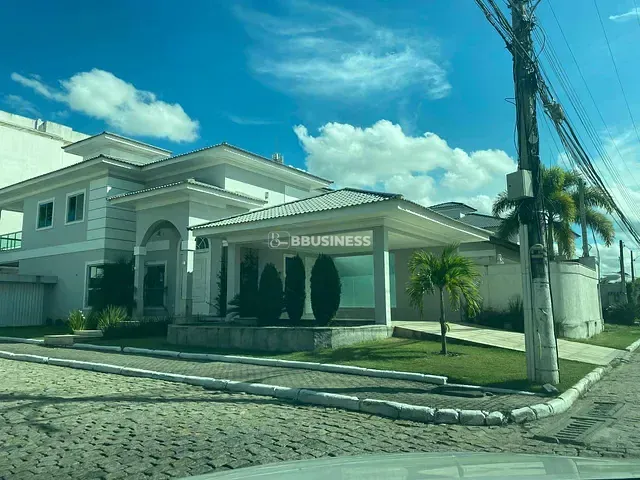 Casa com 450m² 4 quartos e 5 banheiros, à venda, no bairro Parque Tamandaré em Campos dos Goytacazes