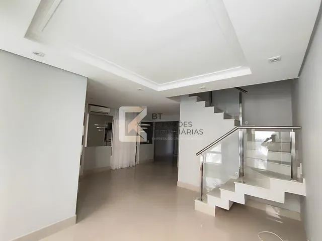 Casa com 250m² 3 quartos e 5 banheiros, à venda, no bairro Vila Suíça em Indaiatuba