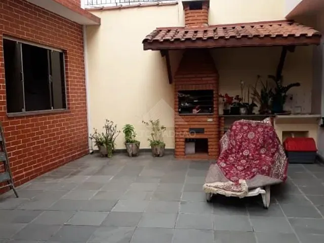 Casa com 400m² 6 quartos e 5 banheiros, à venda, no bairro Matriz em Mauá