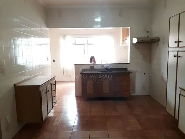 Casa com 400m² 6 quartos e 5 banheiros, à venda, no bairro Matriz em Mauá