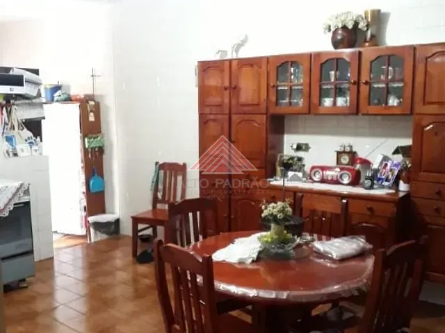 Casa com 400m² 6 quartos e 5 banheiros, à venda, no bairro Matriz em Mauá