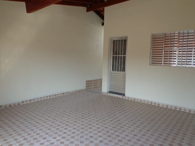 Casa com 125m² 2 quartos e 1 banheiro, à venda, no bairro Residencial Maricá em Pindamonhangaba