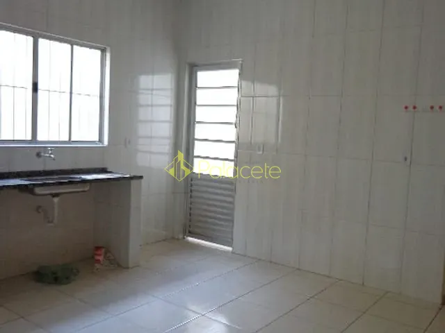 Casa com 125m² 2 quartos e 1 banheiro, à venda, no bairro Residencial Maricá em Pindamonhangaba