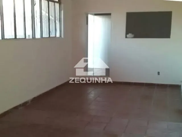 Casa com 125m² 3 quartos e 3 banheiros, para alugar, no bairro Jd Sao Jorge em Sao Paulo