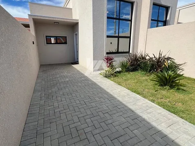 Casa 3 quartos e 2 banheiros, à venda, no bairro Cará-Cará em Ponta Grossa