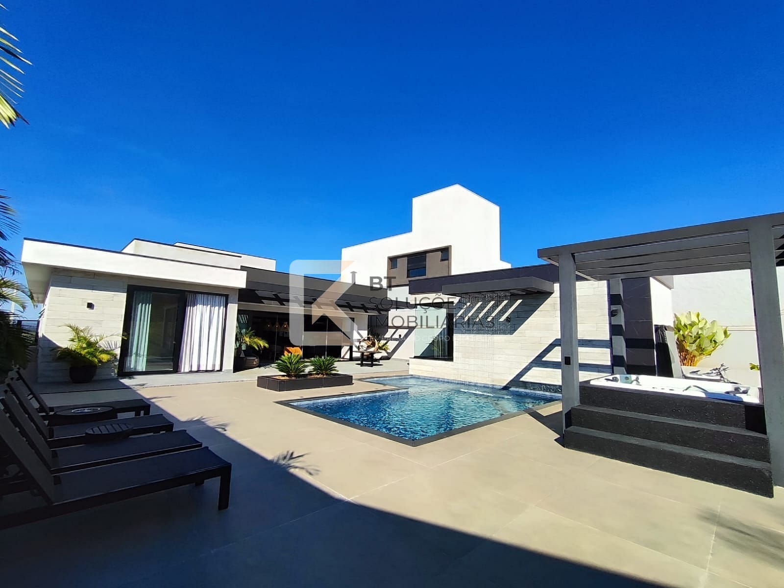 Casa, 4 quartos, 442 m² - Foto 53