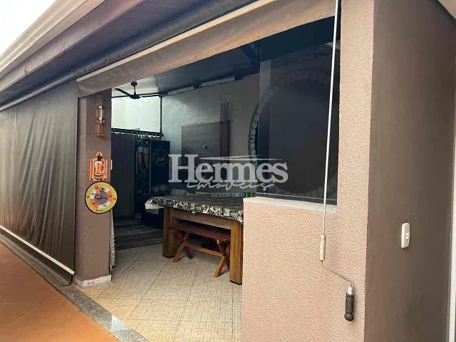 Casa com 250m² 3 quartos e 3 banheiros, à venda, no bairro Betel em Paulínia