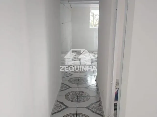 Casa com 50m² 2 quartos e 1 banheiro, para alugar, no bairro Veloso em Osasco