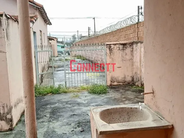 Casa com 550m² 6 quartos e 4 banheiros, à venda, no bairro Ipiranga em Ribeirão Preto