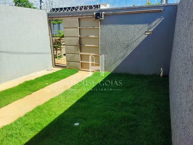 Casa com 125m² 2 quartos e 2 banheiros, à venda, no bairro Residencial Buena Vista I em Goiânia