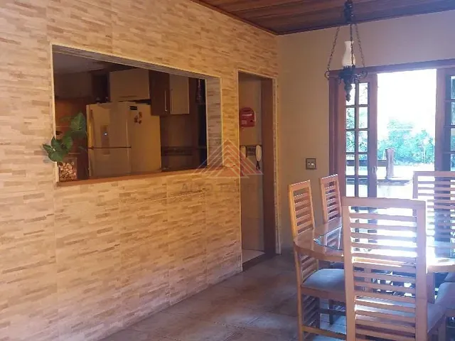 Casa com 400m² 3 quartos e 2 banheiros, à venda, no bairro Vila Assis Brasil em Mauá