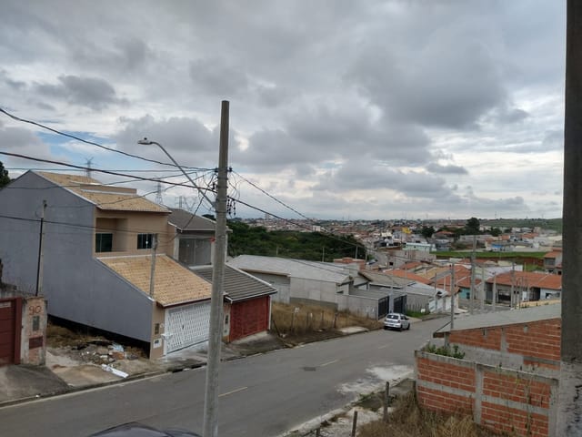 Casa com 125m² 3 quartos e 2 banheiros, à venda, no bairro Jardim Continental II em Taubaté