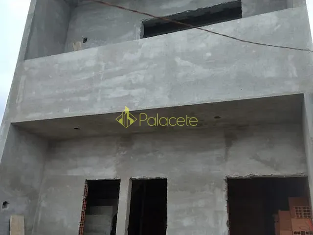 Casa com 125m² 3 quartos e 2 banheiros, à venda, no bairro Jardim Continental II em Taubaté