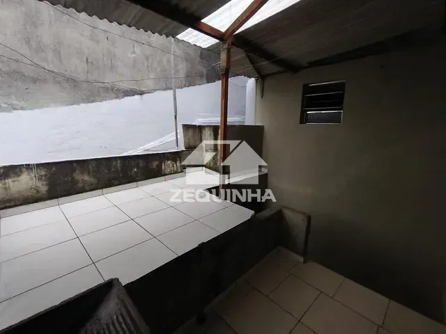 Casa 2 quartos e 1 banheiro, para alugar, no bairro Jardim de Abril em Osasco