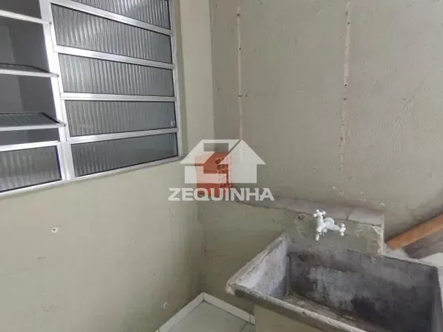 Casa 2 quartos e 1 banheiro, para alugar, no bairro Jardim de Abril em Osasco