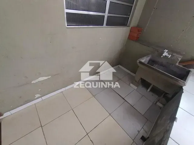 Casa 2 quartos e 1 banheiro, para alugar, no bairro Jardim de Abril em Osasco