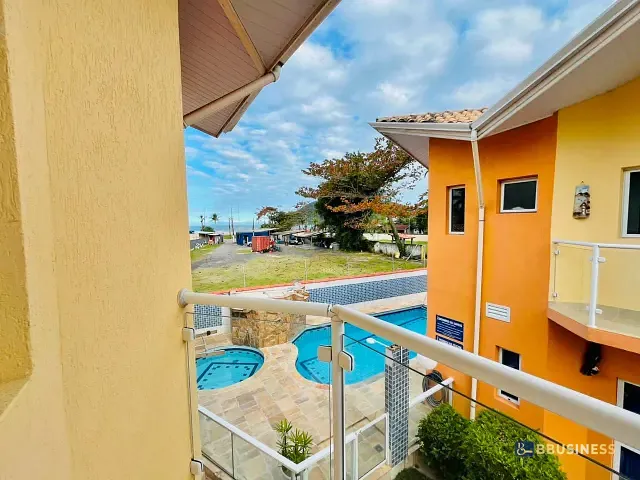 Casa com 86m² 2 quartos e 3 banheiros, à venda ou para alugar, no bairro Centro em Bertioga