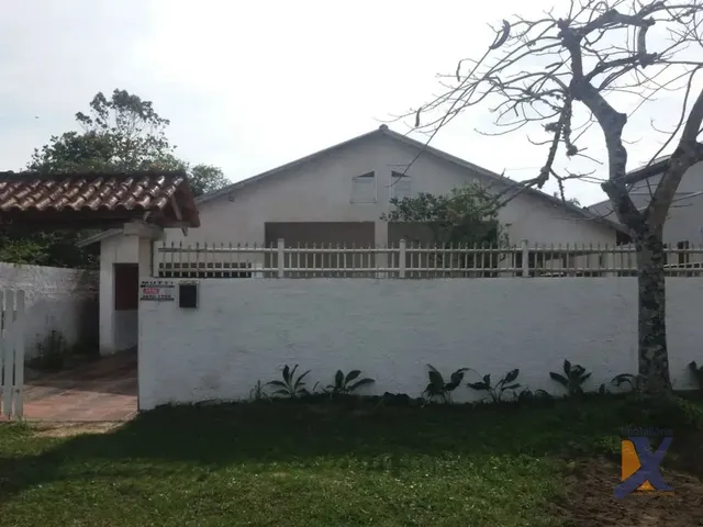 Casa com 532m² 2 quartos e 2 banheiros, à venda, no bairro Pontal do Sul em Pontal Do Paraná