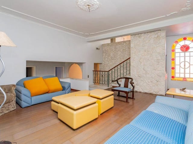 Casa com 363m² 4 quartos e 5 banheiros, à venda, no bairro Centro em Pelotas