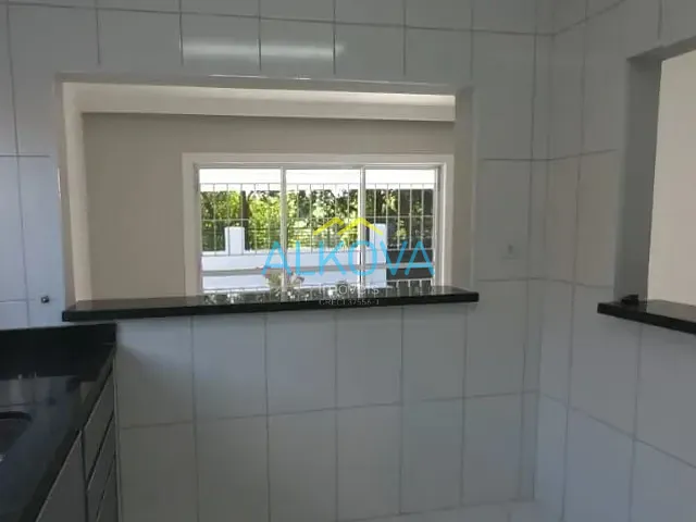 Casa com 280m² 3 quartos e 2 banheiros, à venda, no bairro Jardim Satélite em São José dos Campos