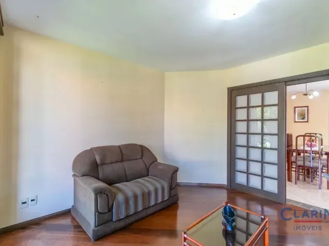 Casa 3 quartos e 3 banheiros, à venda, no bairro CENTRO em Campo Largo