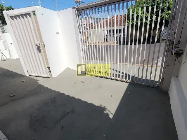 Casa 3 quartos e 2 banheiros, para alugar, no bairro Residencial Alto das Andorinhas em São José do Rio Preto