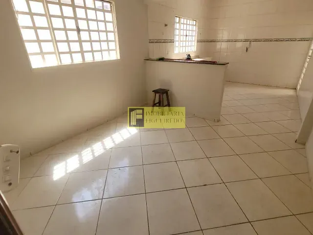 Casa 3 quartos e 2 banheiros, para alugar, no bairro Residencial Alto das Andorinhas em São José do Rio Preto