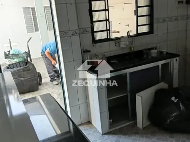 Casa com 276m² 3 quartos e 2 banheiros, à venda, no bairro Parque Sao Domingos em São Paulo